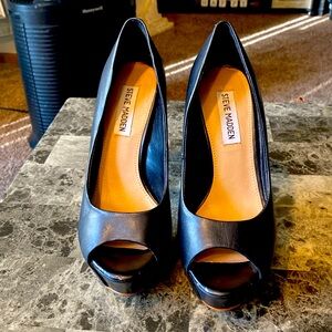 Steve Madden Leather size 6.5